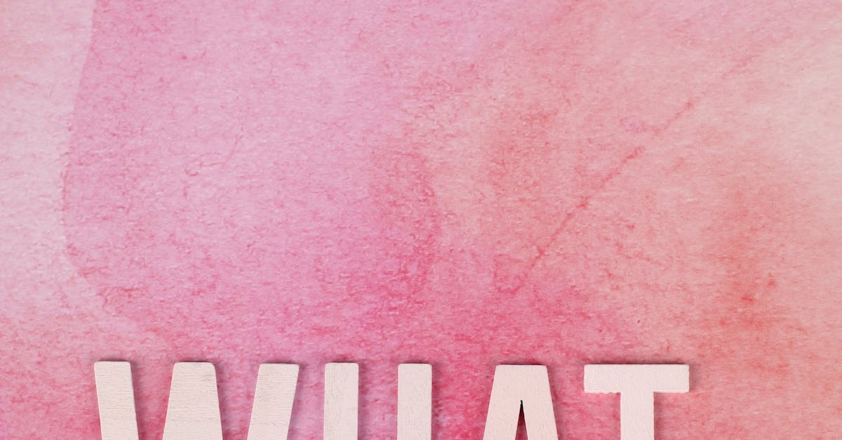 иллюстрация на тему "Какие ногти лучше?"