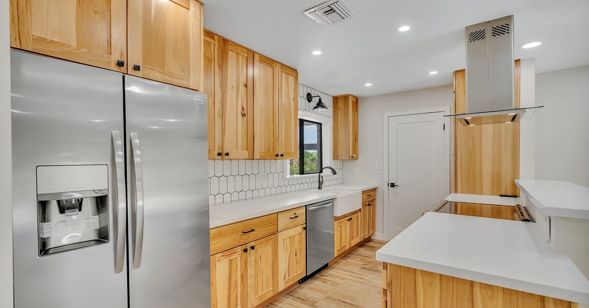 иллюстрация на тему "Современный холодильник - мифы и реальность"