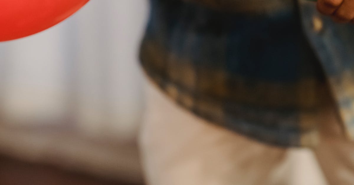 иллюстрация на тему "Факторы, влияющие на выбор моделей женских кроссовок"