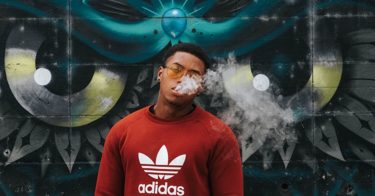 иллюстрация на тему "В чем отличие барной посуды от посуды в ресторанах и кафе"