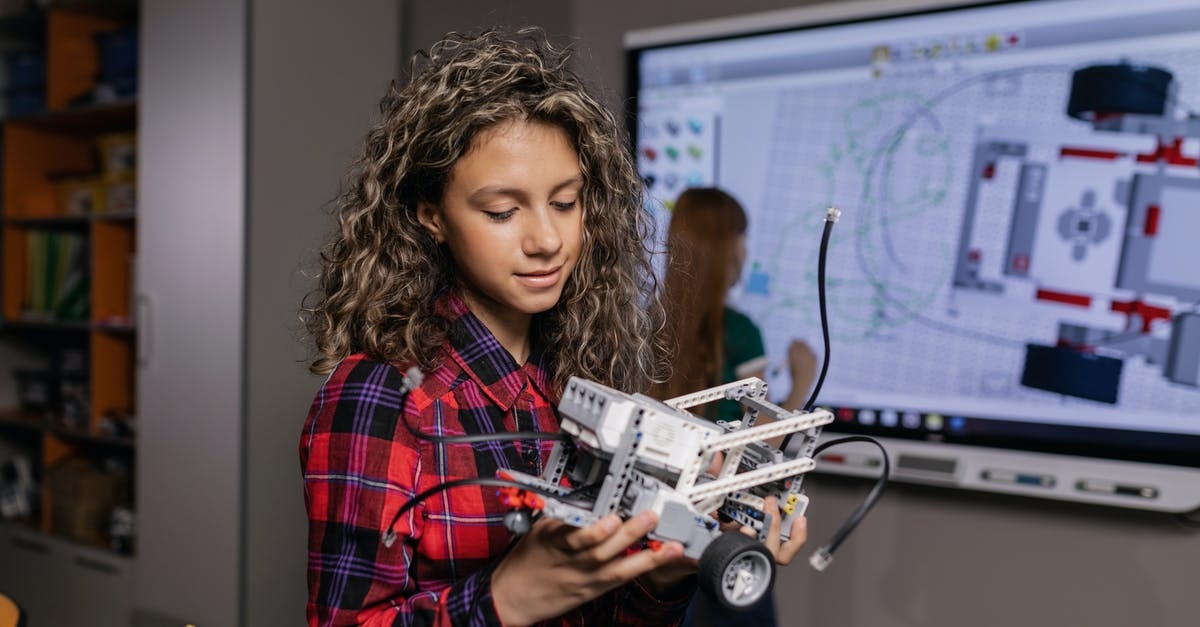 Робот-пылесос из Америки - лучший друг хрупких домохозяек